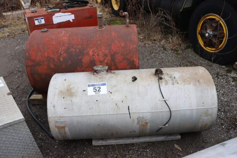 USED 52 – ALUMINUM & STEEL FUEL TANKS